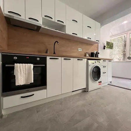 Centrico - Modern 1bd Flat In By Flat Mаnager Apartman