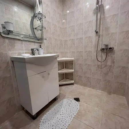 Apartman Centrico - Modern 1bd Flat In By Flat Mаnager