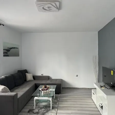 Centrico - Modern 1bd Flat In By Flat Mаnager ヴァルナ